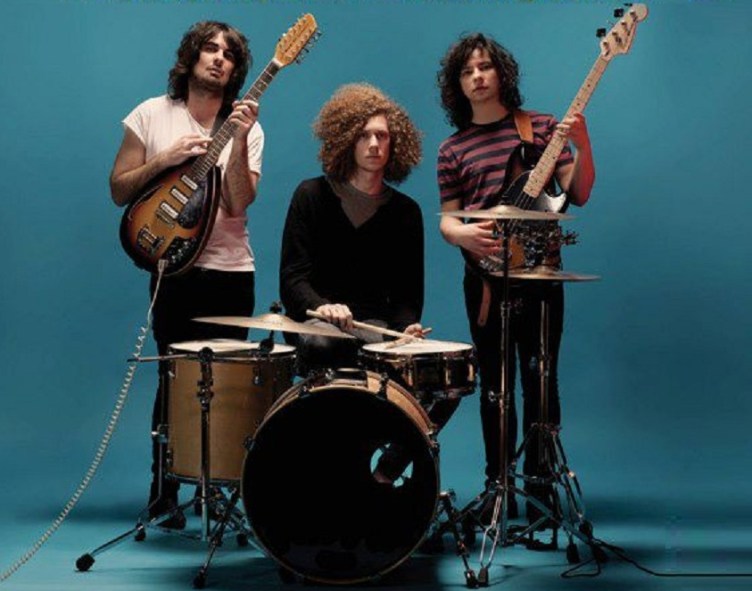 422869_363194340427523_572555060_ns