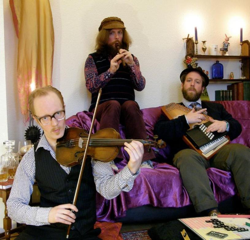 224127_212081935486032_4001795_n